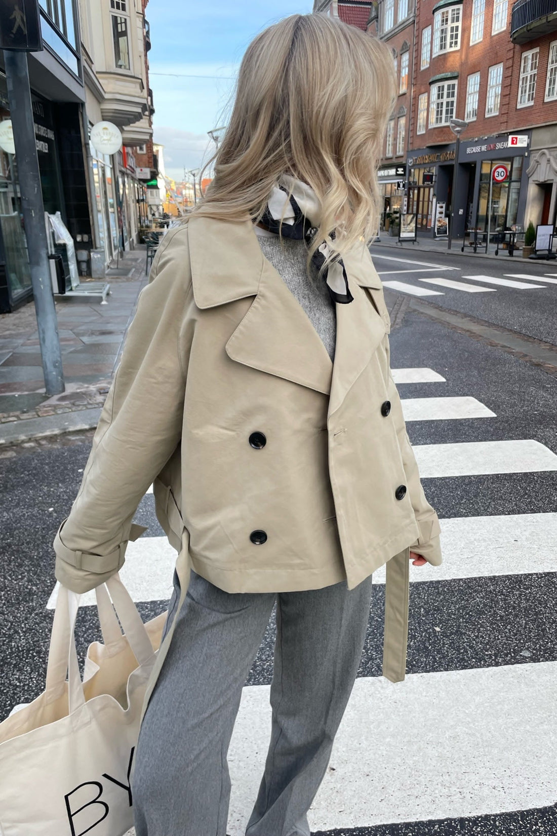 Femira - Elegante lange dames trenchcoat