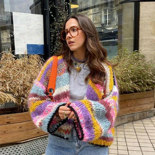 Jennifer – Kleurrijke dames cardigan met regenboogstrepen voor elke dag