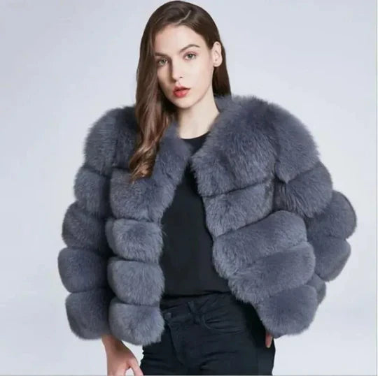 Gwendoline - Luxe Faux Fur Mantel voor een Glamoureuze Look