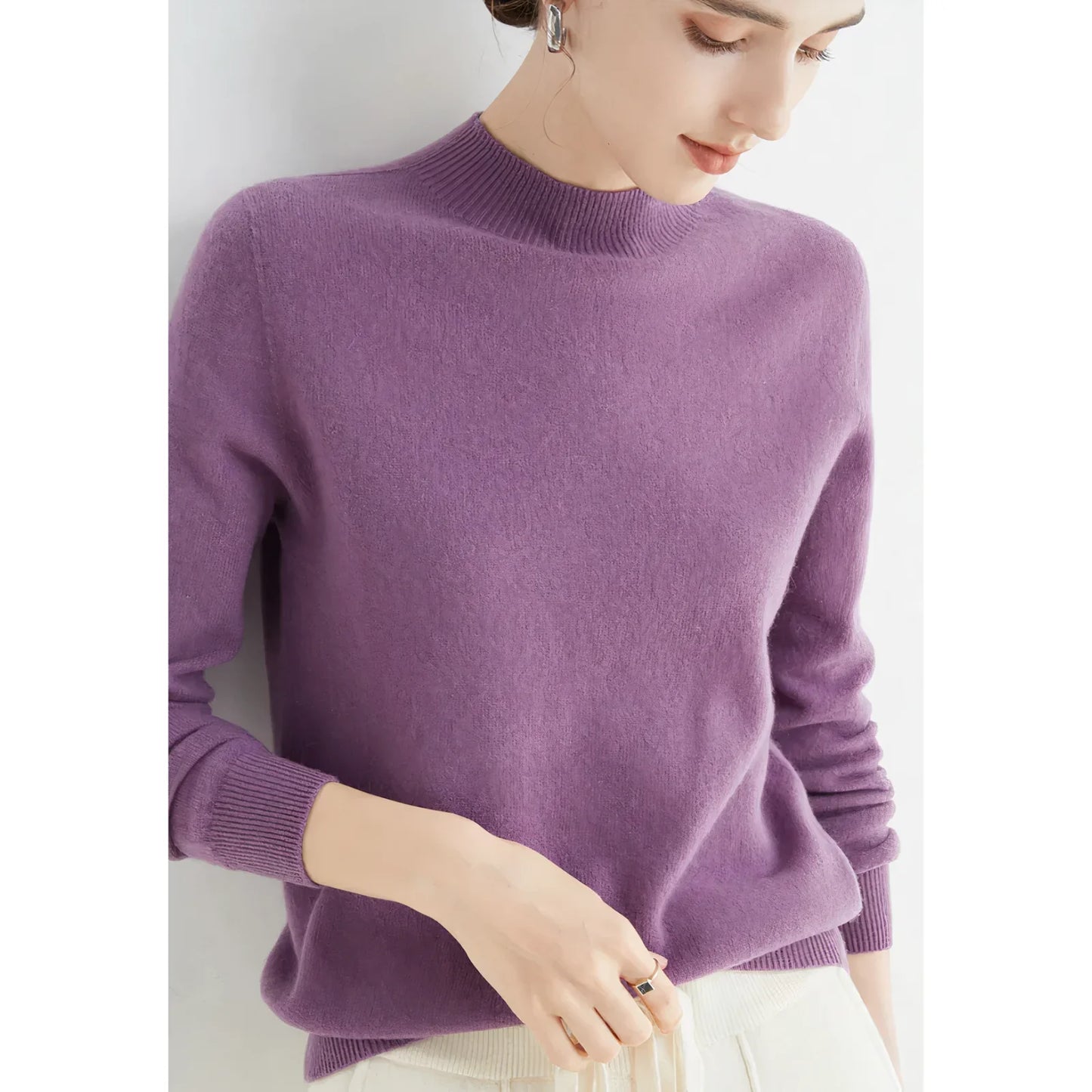 Malenne - Warme en stijlvolle cashmere trui met V-hals